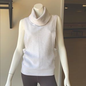 Alo turtleneck vest